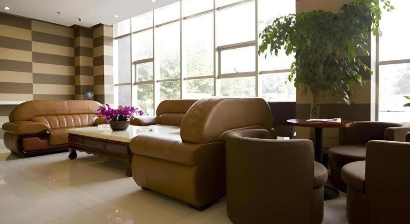 Greentree Inn Jining Yanzhou Jiuzhou Fangyuan Business Hotel Екстериор снимка