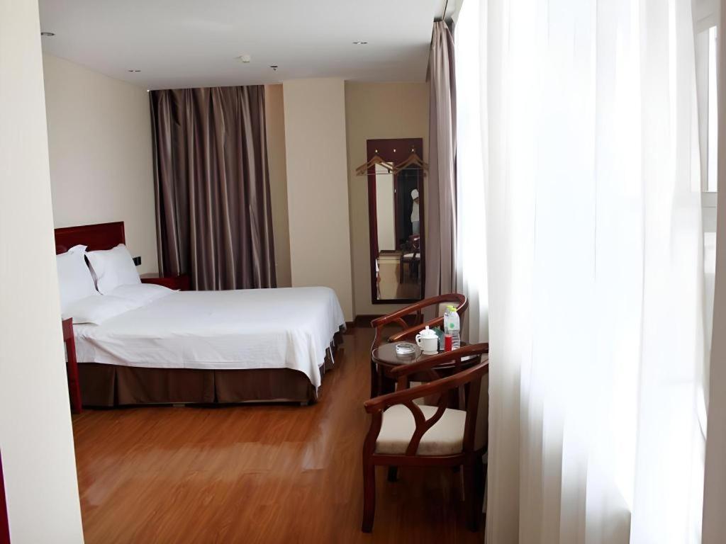 Greentree Inn Jining Yanzhou Jiuzhou Fangyuan Business Hotel Екстериор снимка